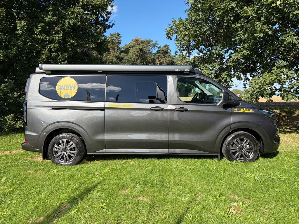 Ford Nugget Titanium Magnetic Grey LWB 2026 *** Fabrieksgarantie ***